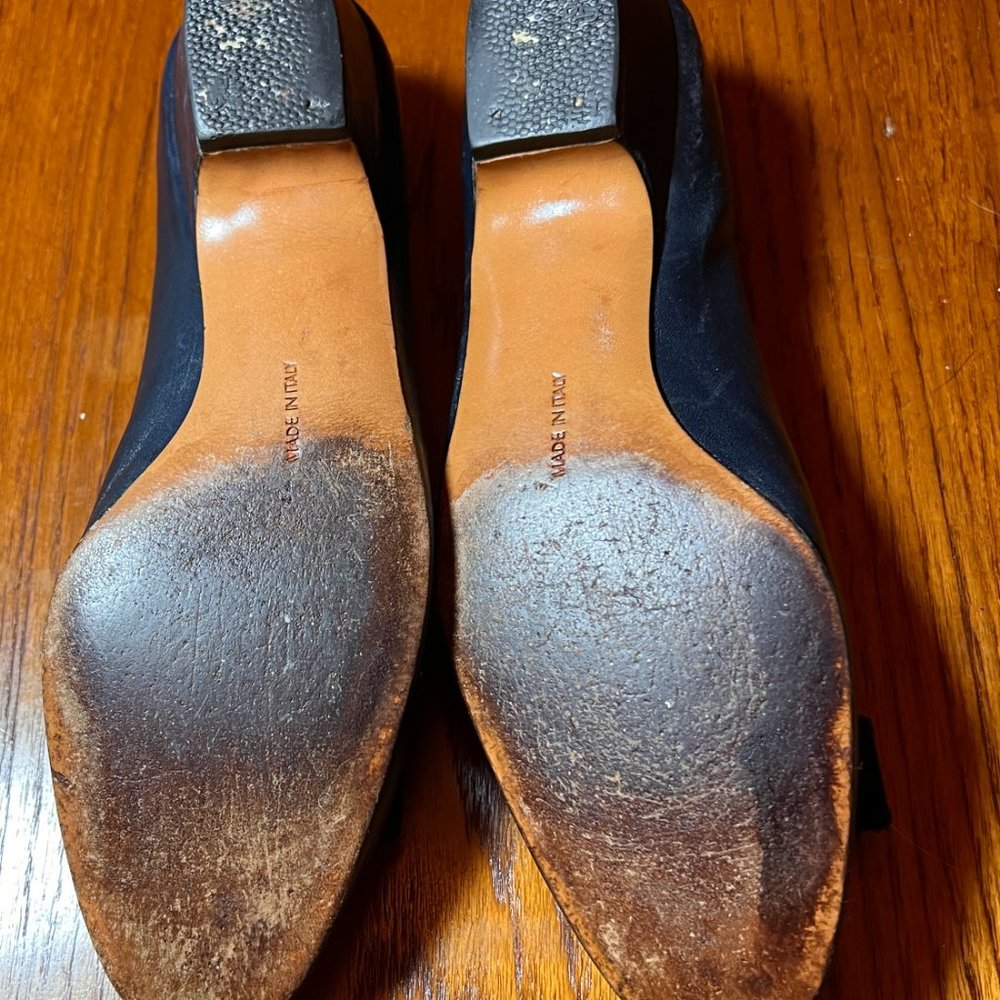 Salvatore Ferragamo Vara Bow Navy shoe 7.5 - Picture 5 of 5